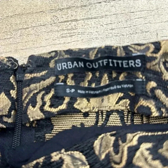 URBAN OUTFITTERS UO Colin Jacquard Mini Skirt SIZE SMALL - Picture 6 of 6